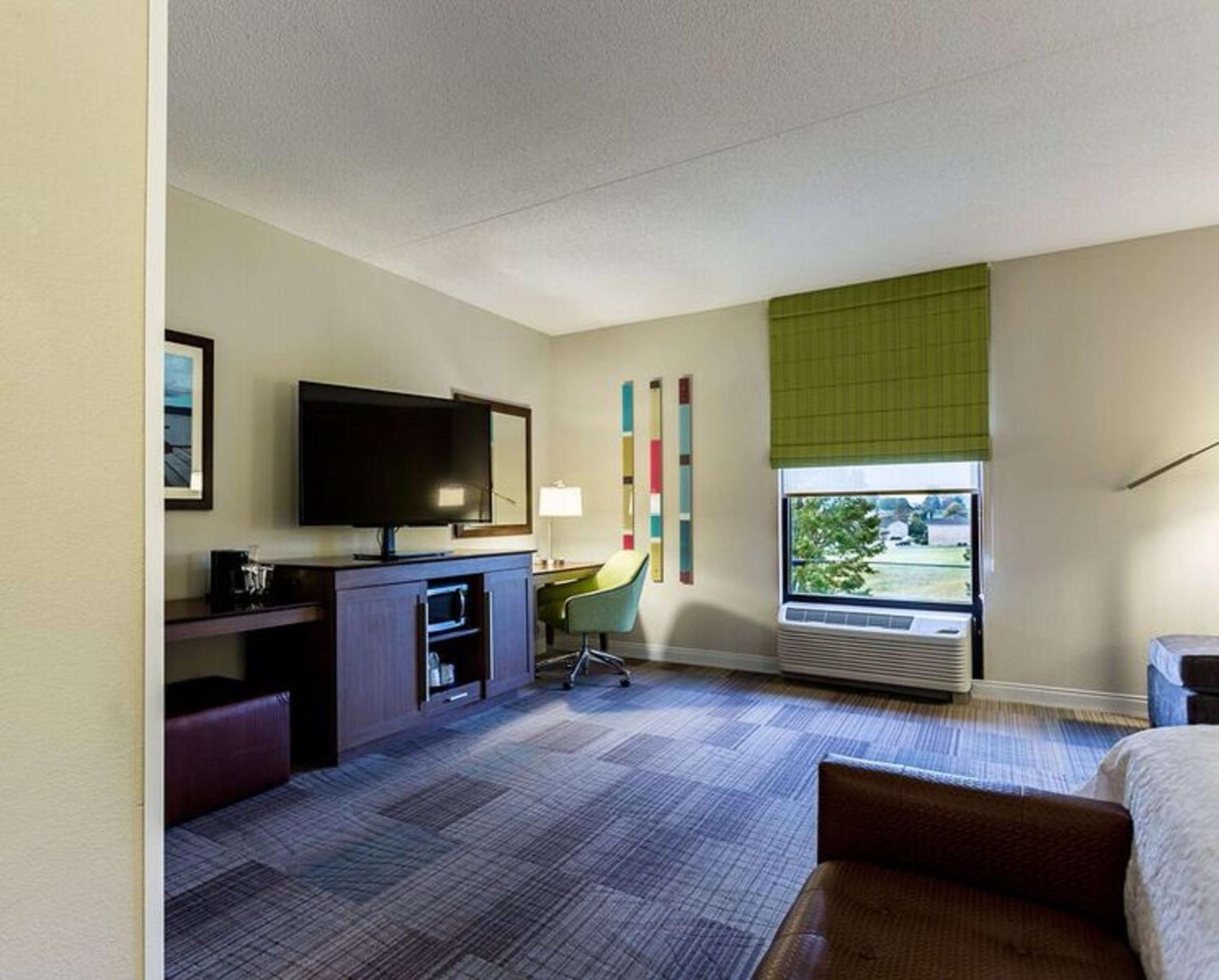 Hampton Inn Somerset Exterior photo